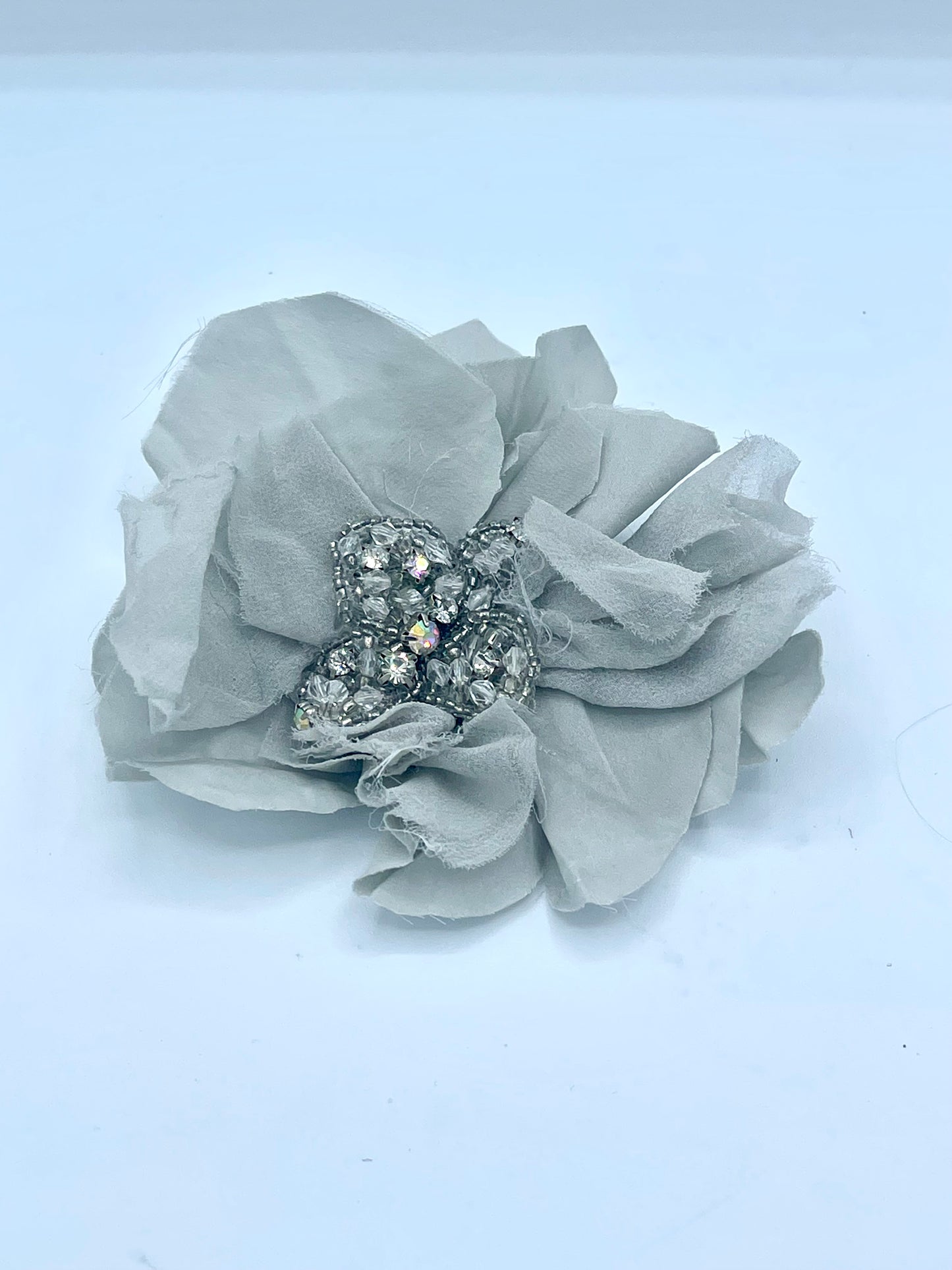 Grey mini flower bejeweled